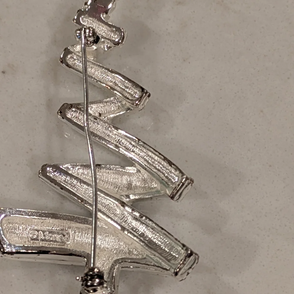 Monet chic silver