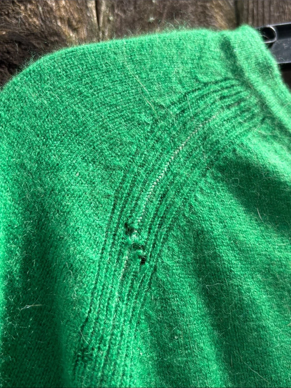 Club Monaco hoping holes
