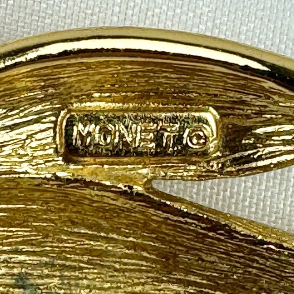 Monet signed fashion