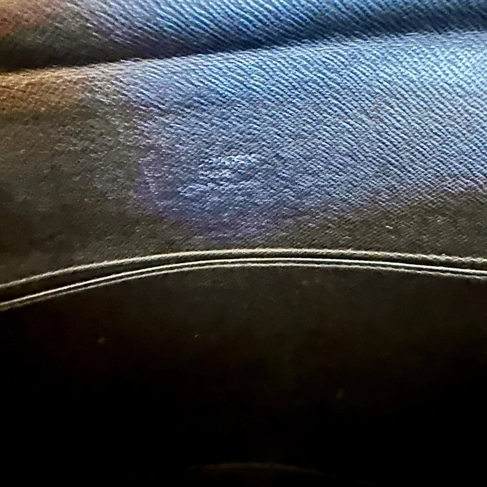 Auth‎ Louis Vuitton Black Taiga Porto Document Angara