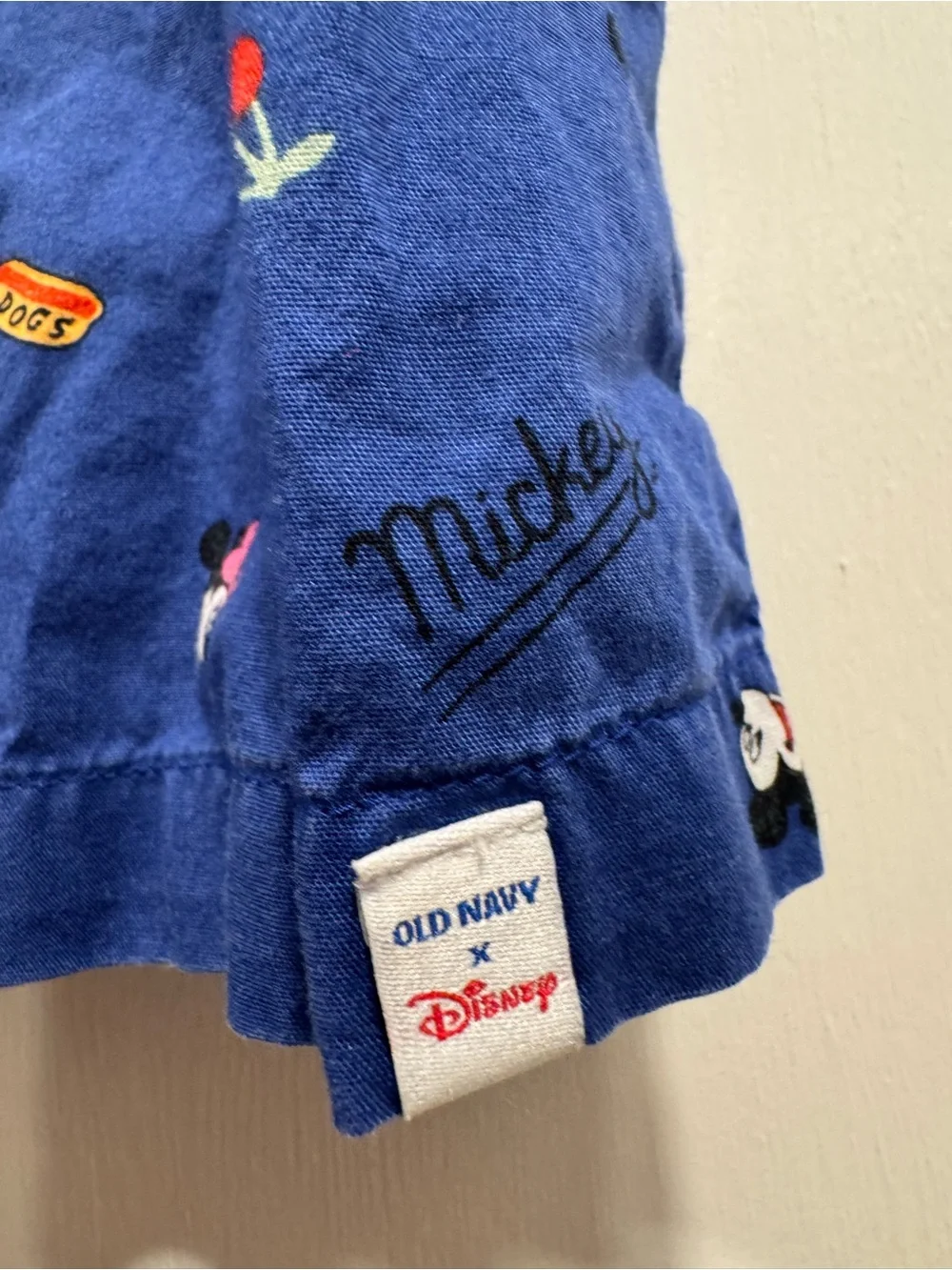 Old Navy x Disney Mickey Mouse Poplin Cotton Button Up Shirt 3T Hotdog Fall