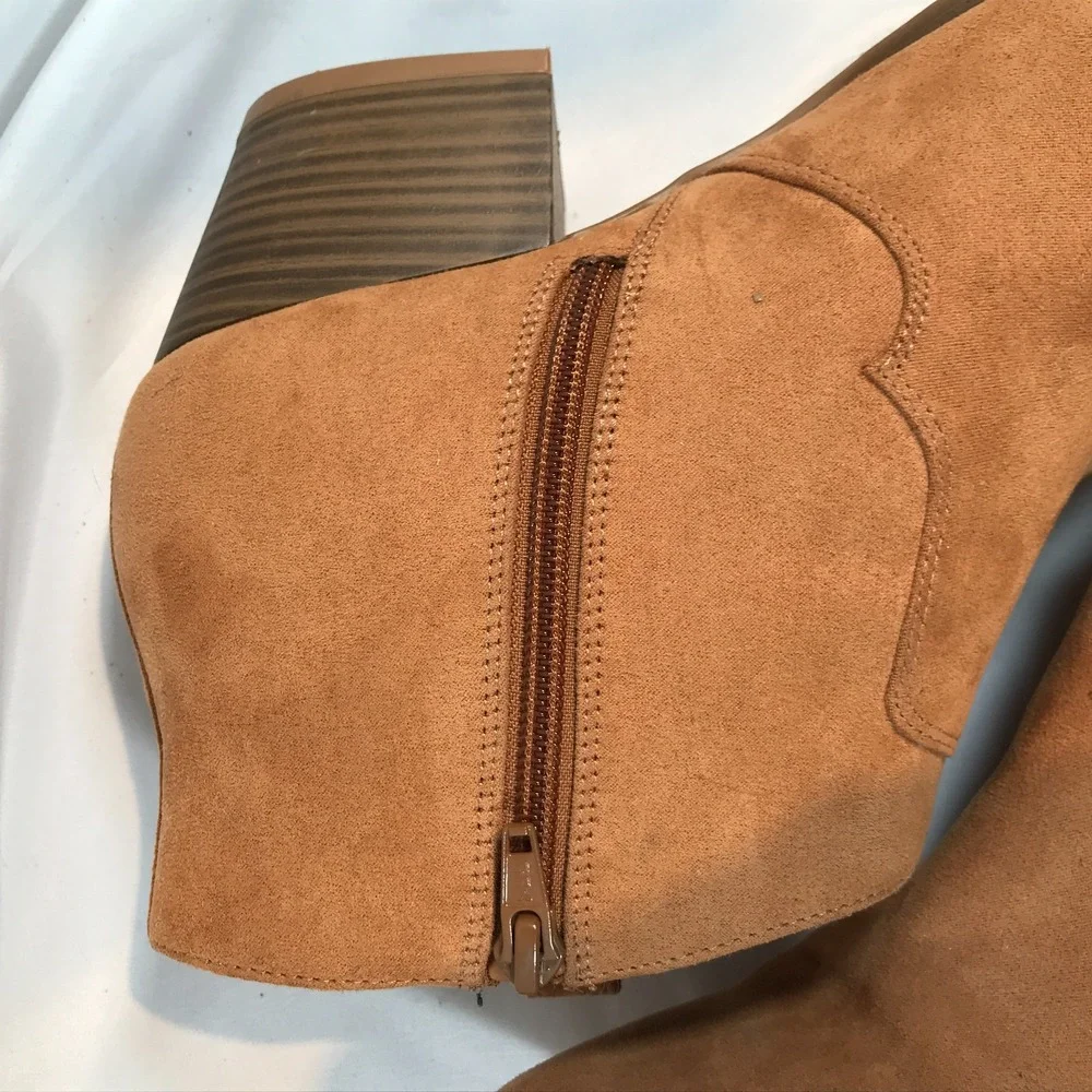 Old Navy Womens Cognac Faux Suede Pointed Toe‎ Block Heel Ankle Boots Size 10