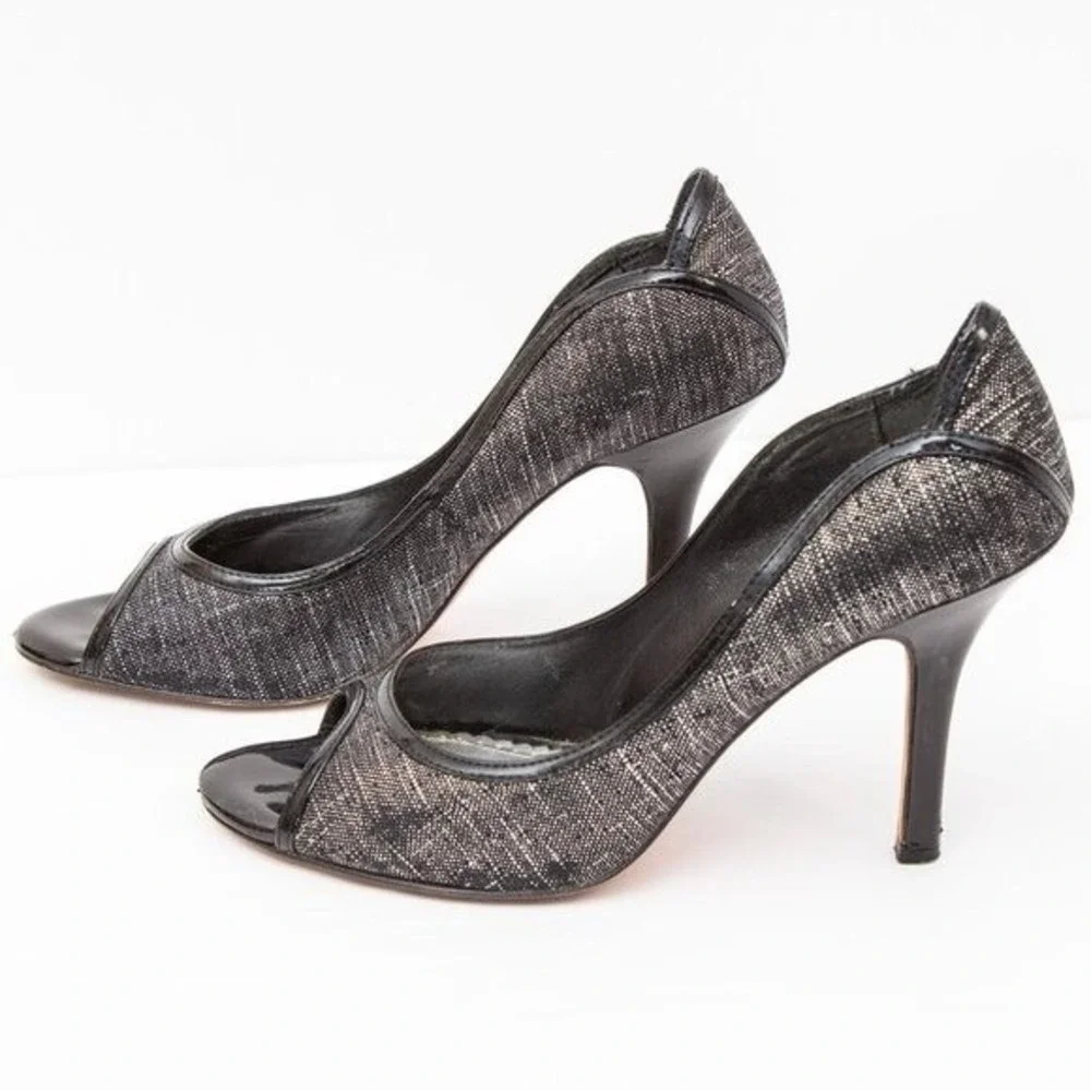 White House Black Market Black &‎ Silver Shoes 8.5