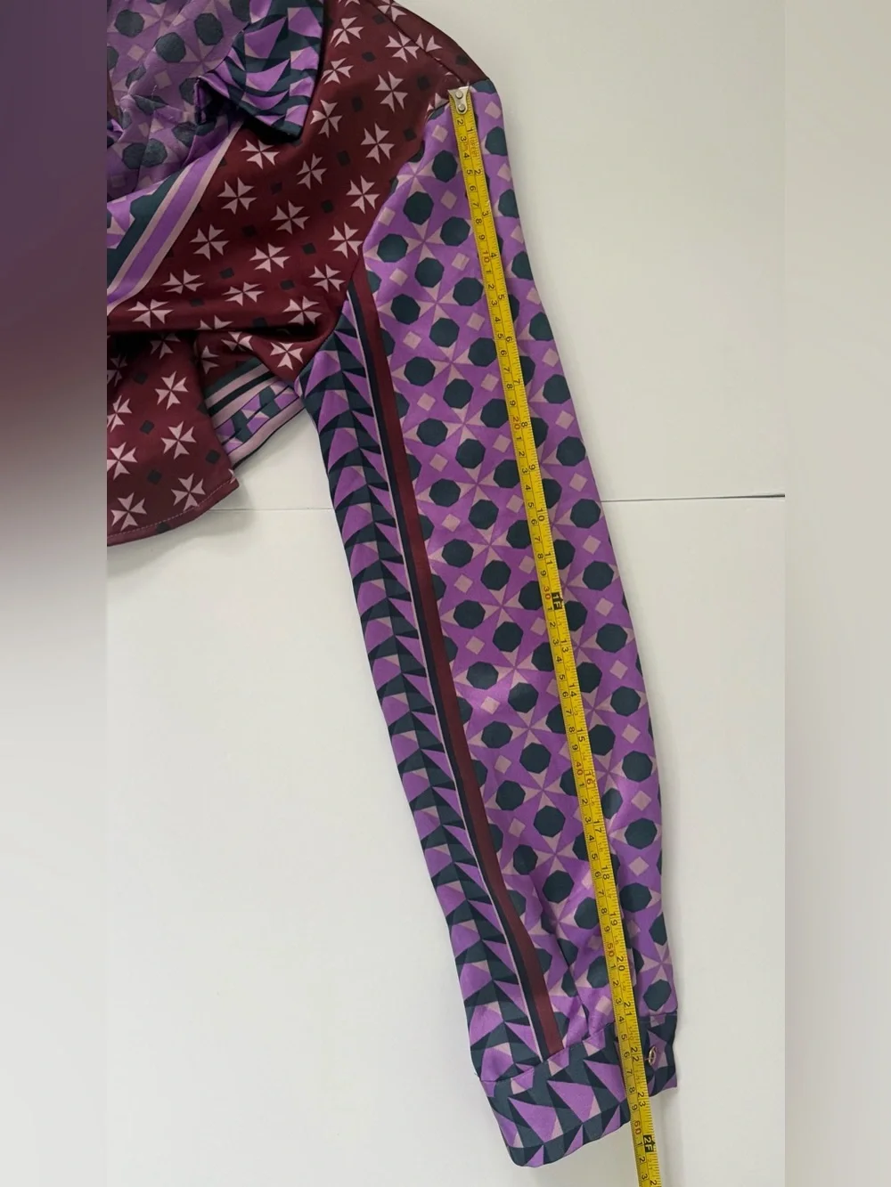 NWT House of Harlow 1960 Purple Mixed Print Cropped Blouse Small Satin Geometric