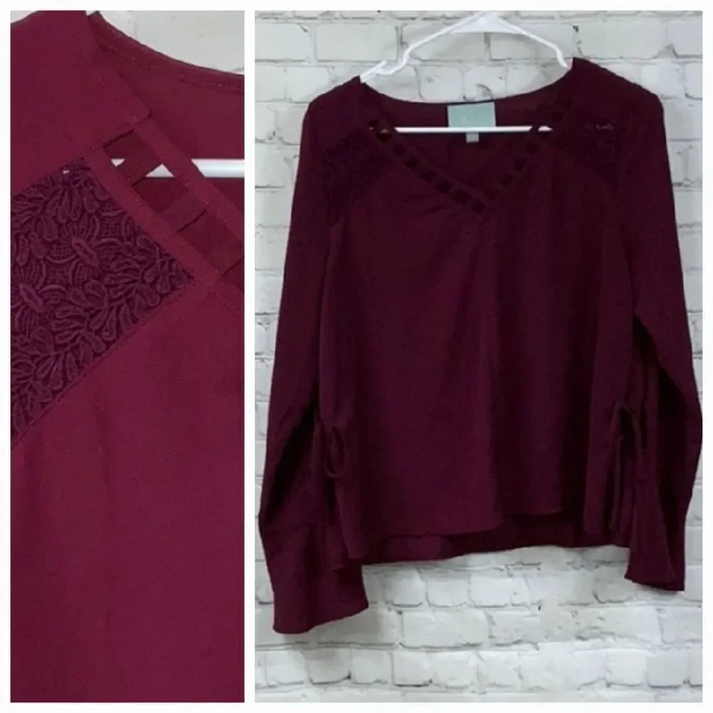 Skies Are Blue Bell Sleeve Blouse Small Burgundy Crochet Lace V-Neck Tie Top