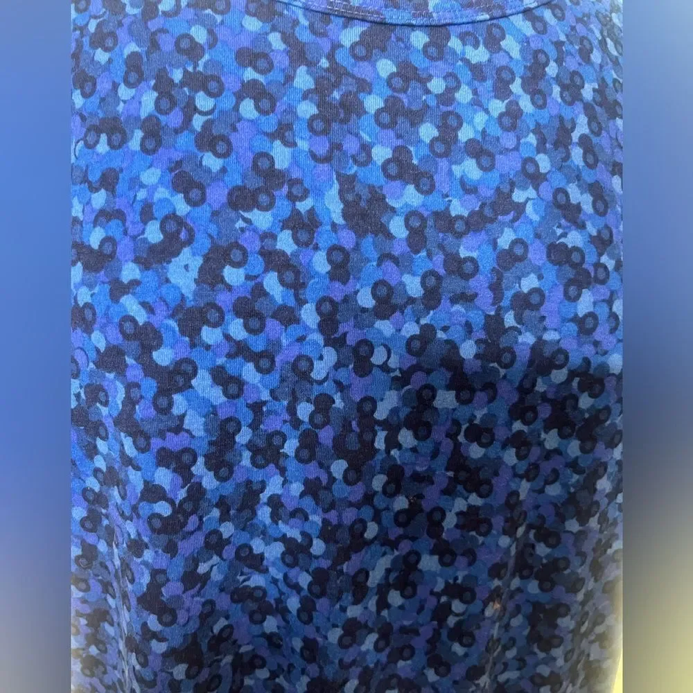 LuLaRoe shirt size