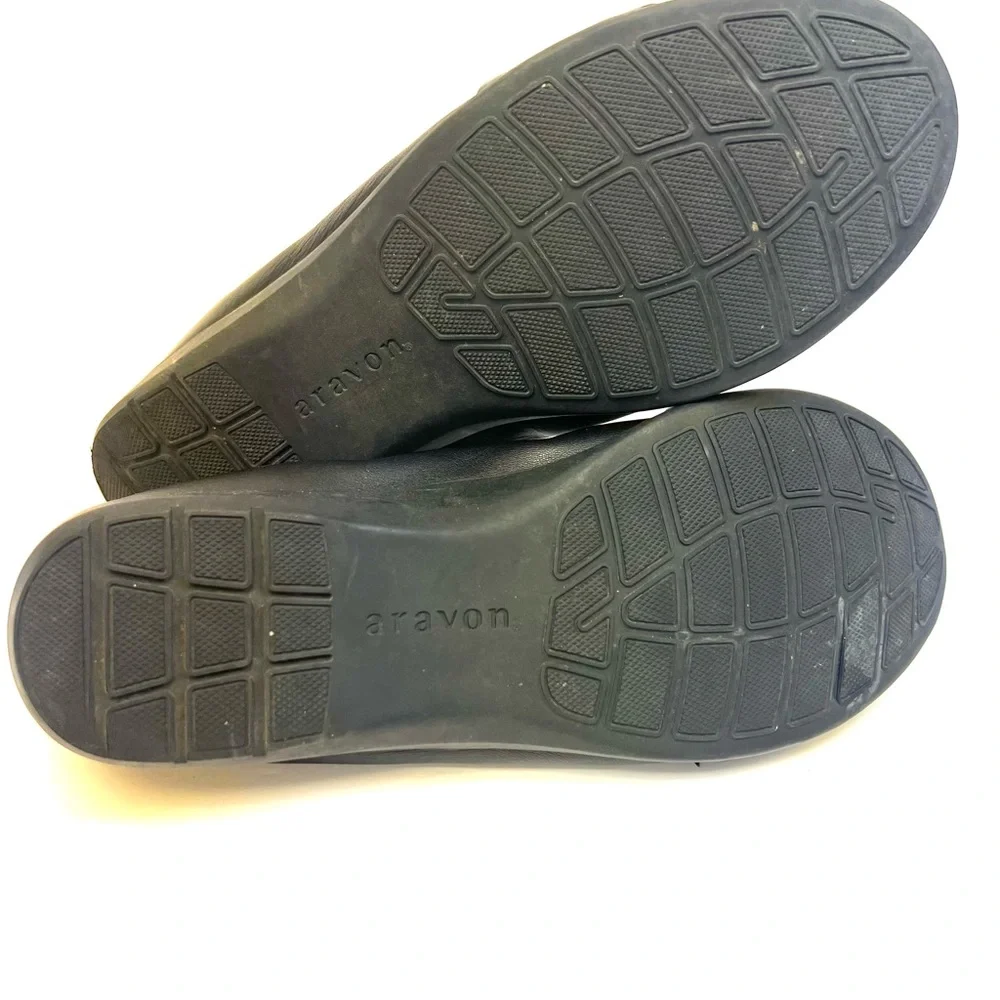Aravon black size