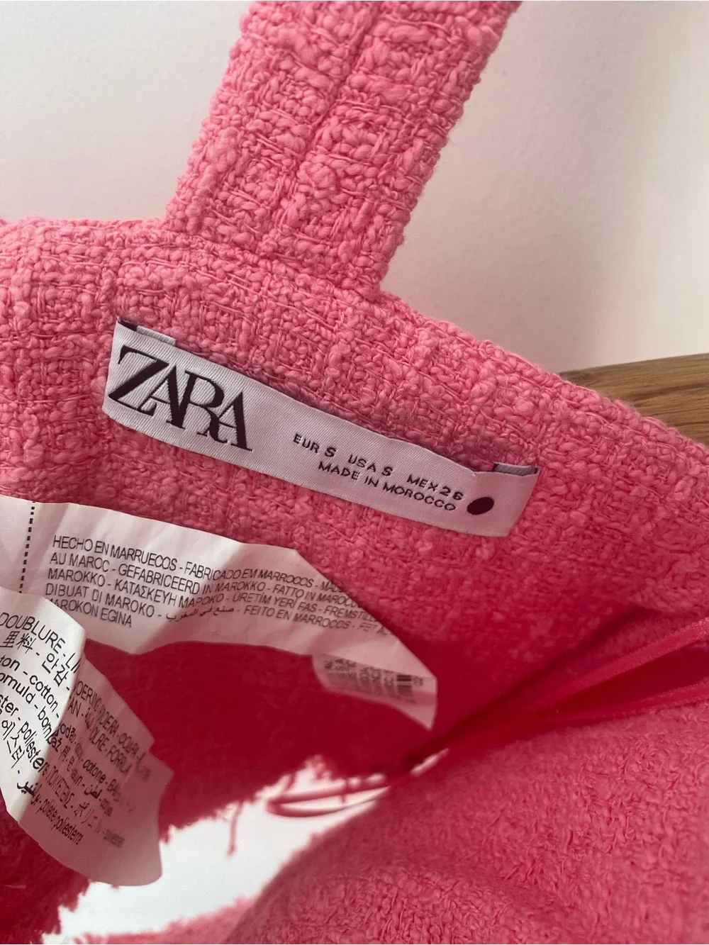 Zara neckline zip polyester