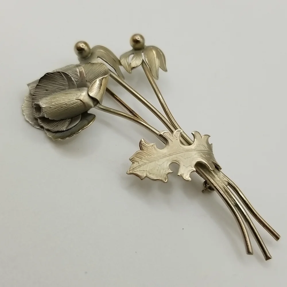 GioVanni Di Rocco Silver Tone Metal Wild Flower Pin Brooch Realistic Signed 70s
