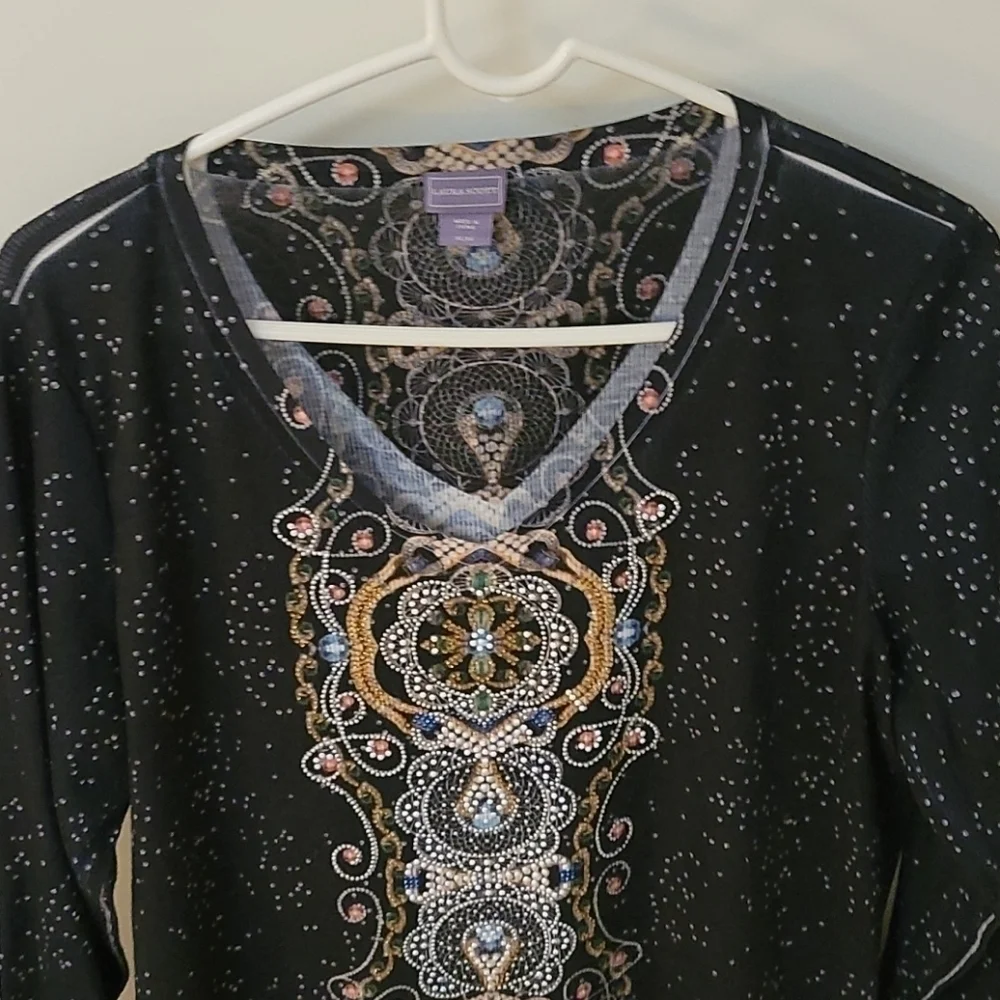 LAURA SCOTT Gray Geometric Tribal Mandala Pattern V-Neck Blouse