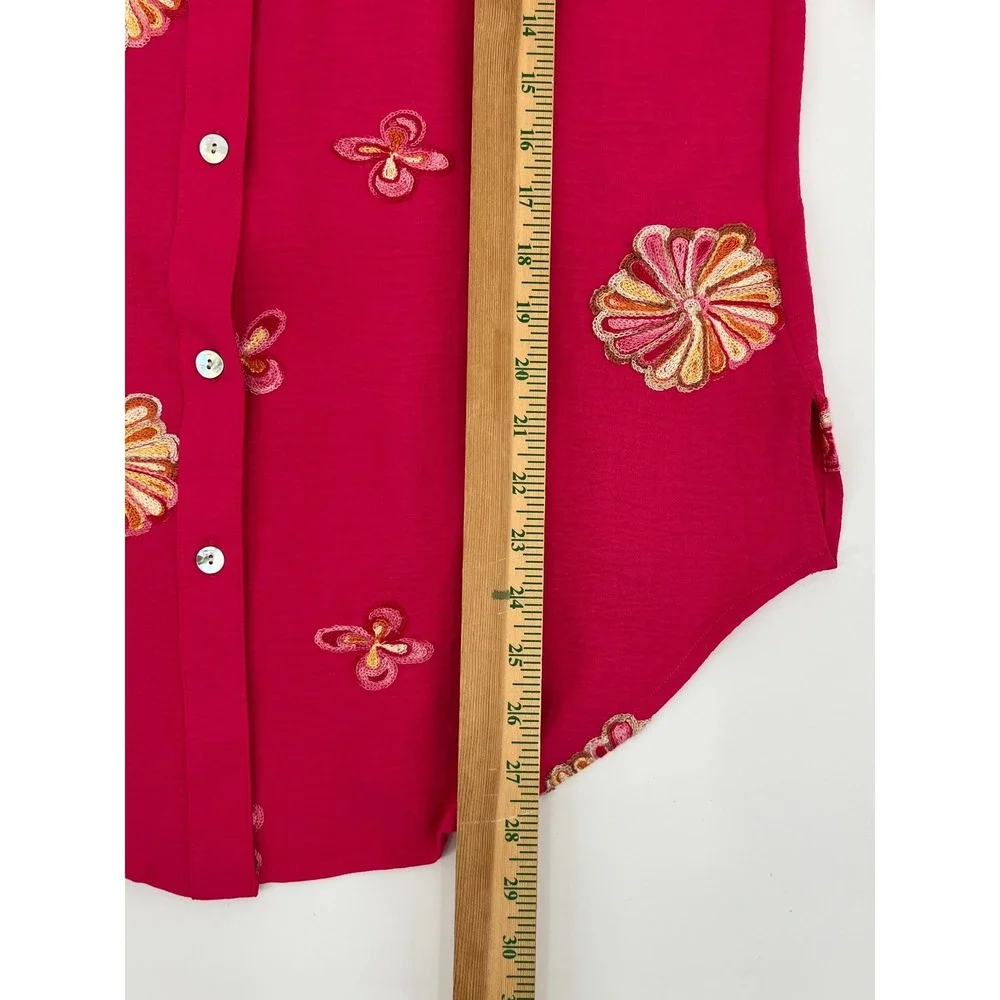 Anthropologie Fig and‎ Flower Magenta Pink Floral Butterfly Embroidered Shirt S