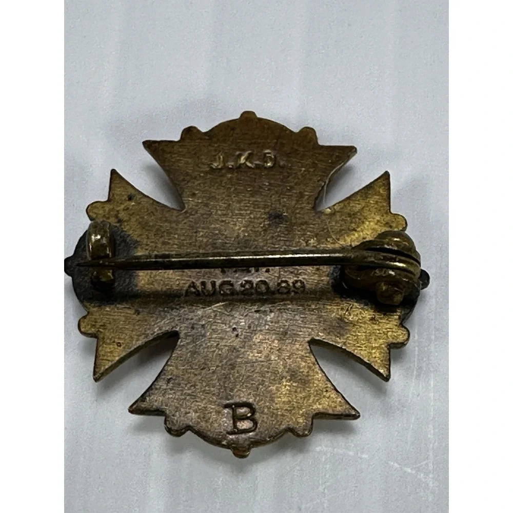 Antique Womens Relief Corps WRC F.C.L. 1883 Maltese‎ Cross Enamel Pin Medal 1889
