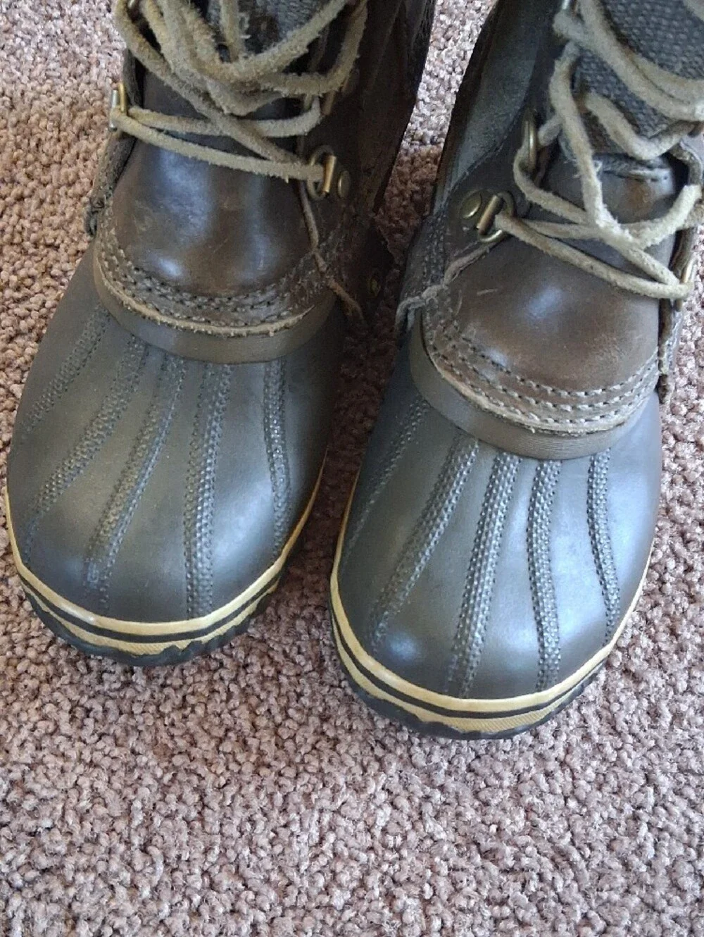 Sorel Conquest Carly Brown Gray Tall Lace-Up Waterproof Winter Boots