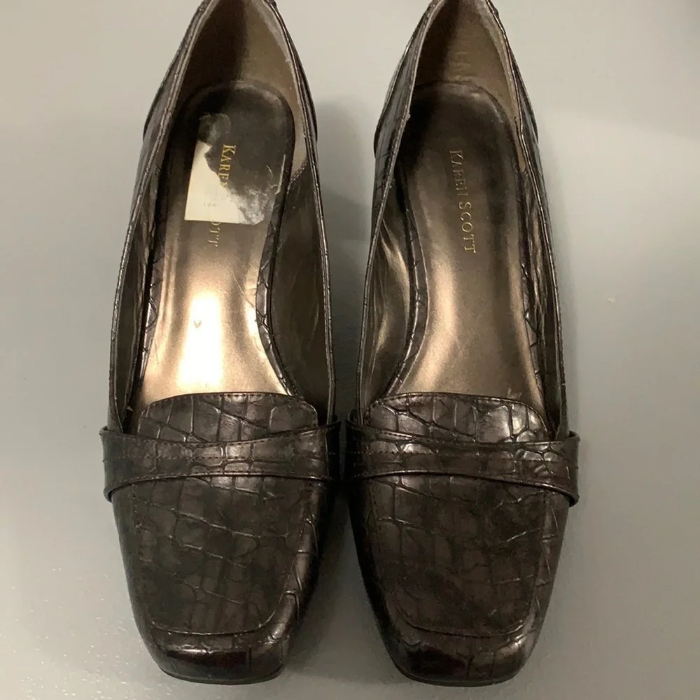 Karen Scott shoes 9M Great condition