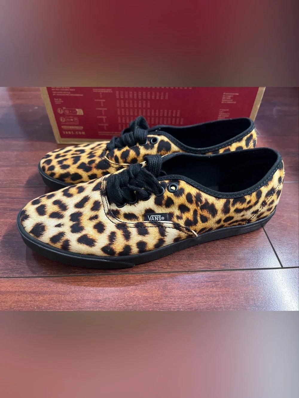 Womens 9 Vans Authentic Lowpro Leopard Print Low Top Shoe Sneaker New HALF BOX