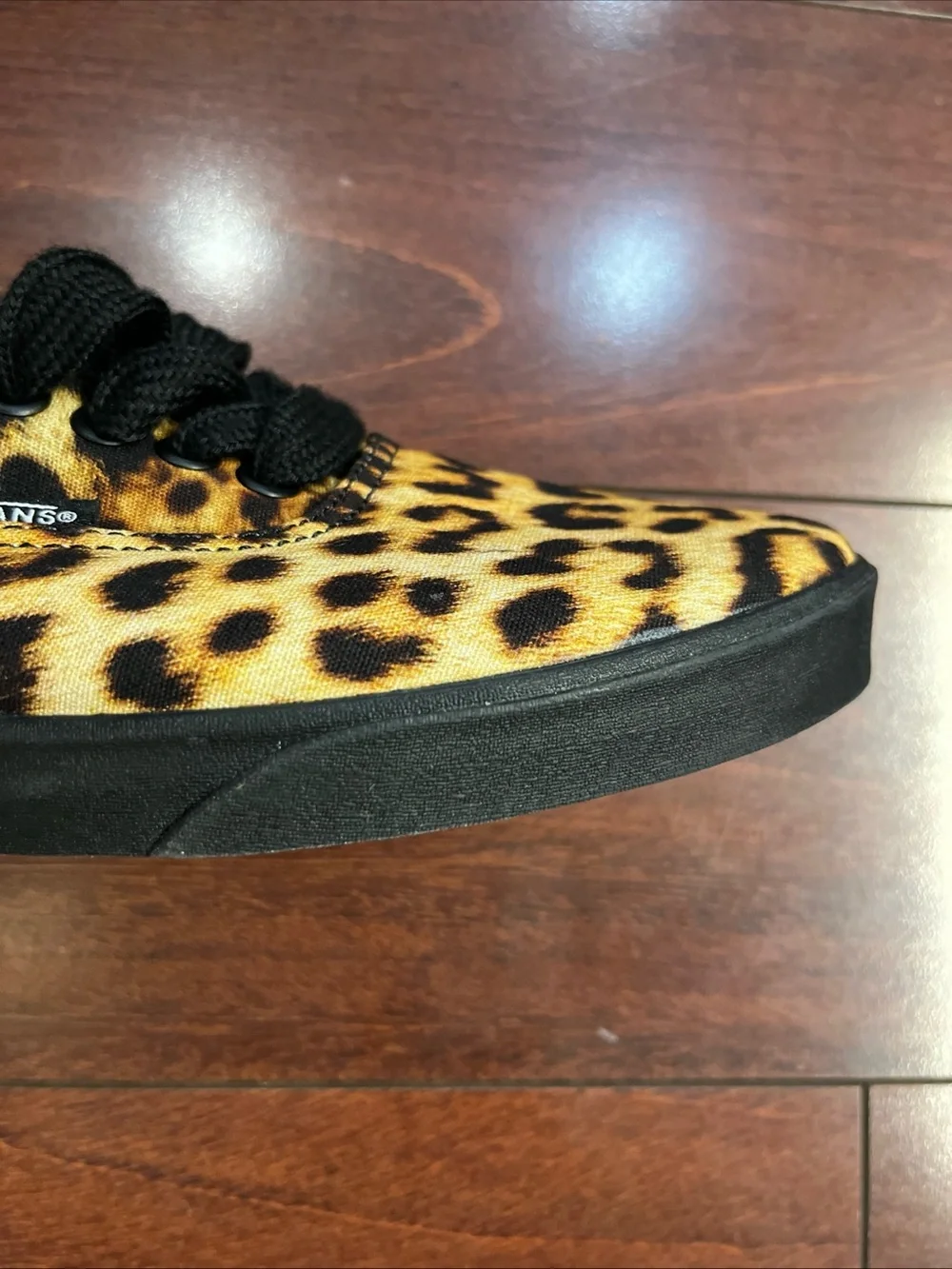 Womens 9 Vans Authentic Lowpro Leopard Print Low Top Shoe Sneaker New HALF BOX