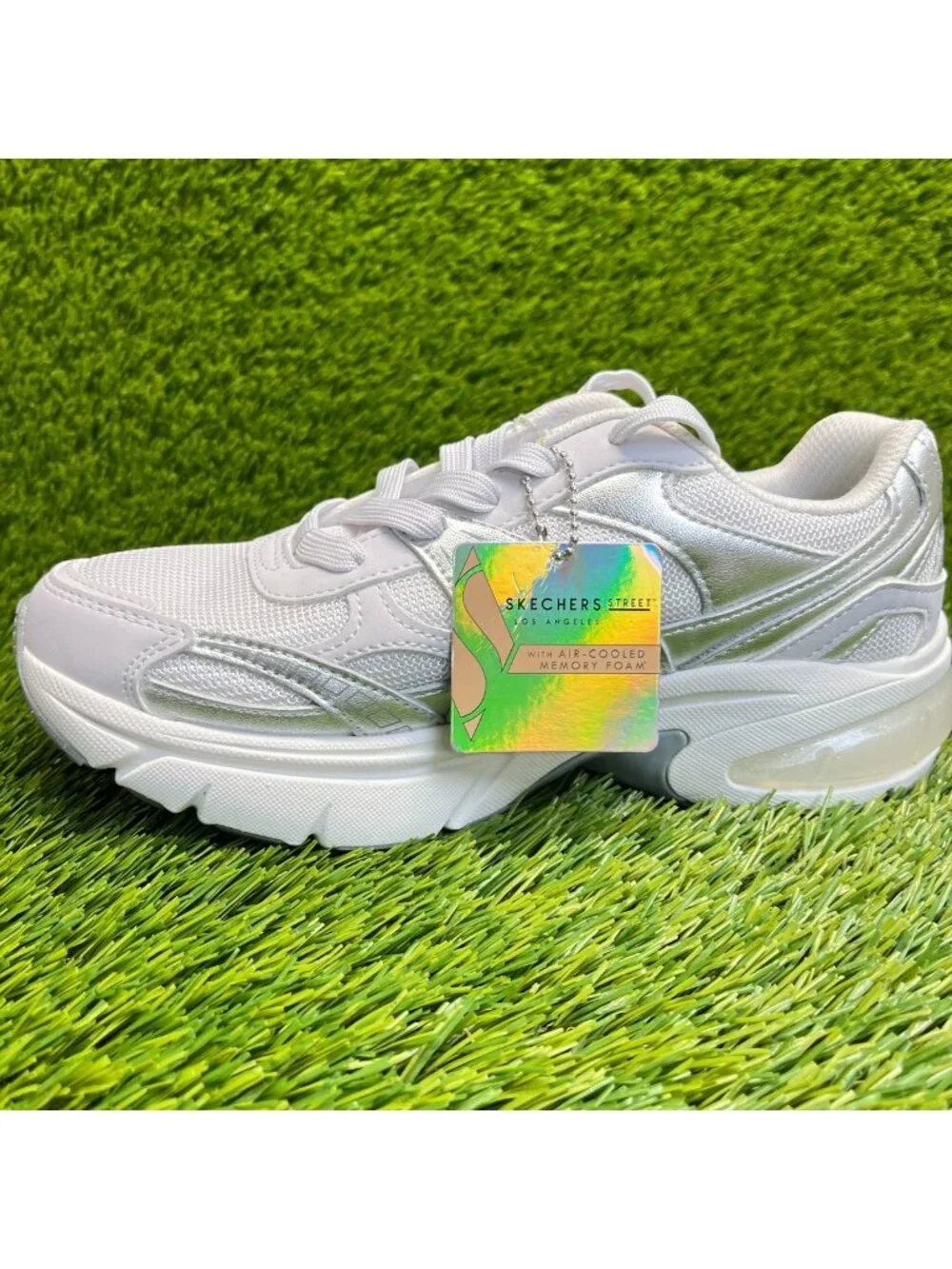 SKECHERS please review