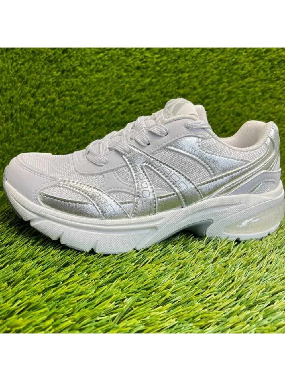 SKECHERS please review
