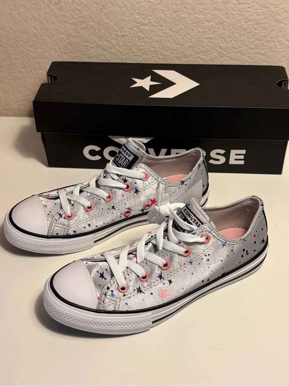 Converse all box