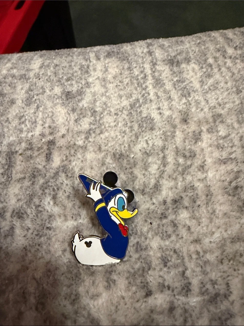 Disney pins Donald Enamel Pin Set - Blue, Red, White, Yellow