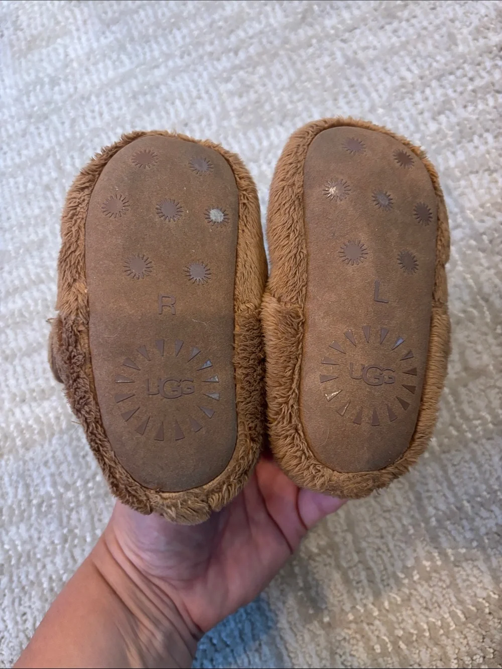 UGG Bixbee Koala Stuffie infant booties in brown size USA 04/05