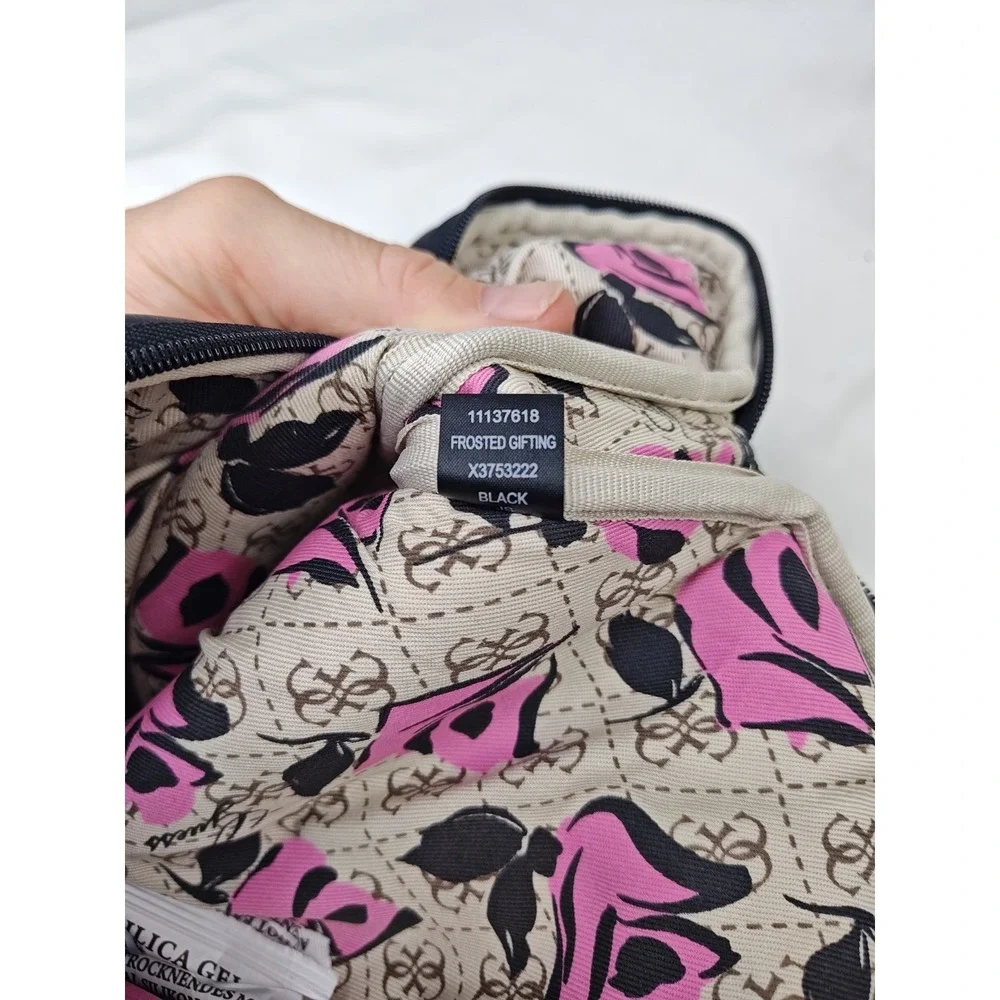 NWT GUESS Frosted Black Tablet‎ iPad Laptop Sleeve Case Pouch Bag