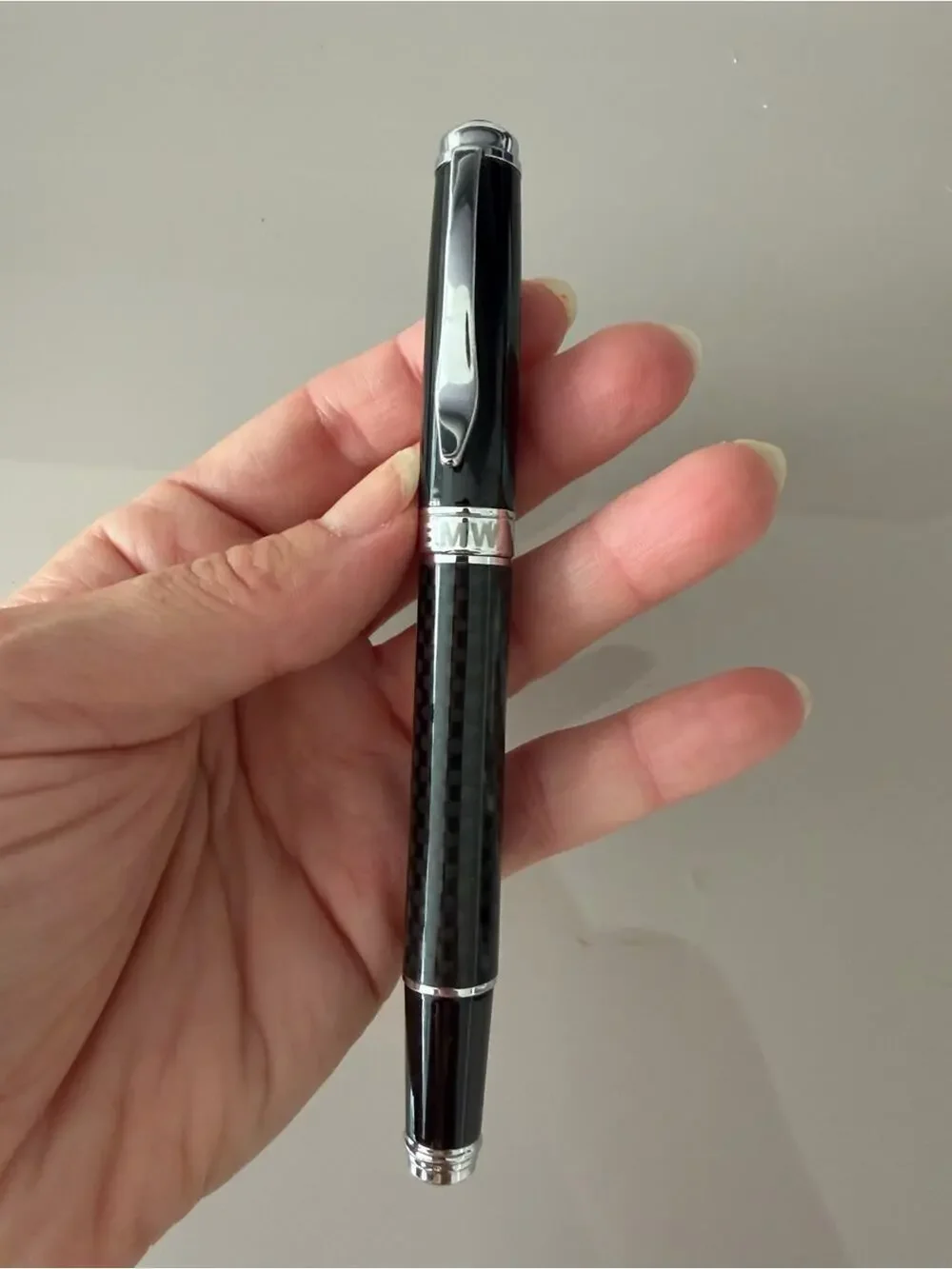 🗽BMW Black Carbon Fiber Ballpoint Pen with Silver Trim