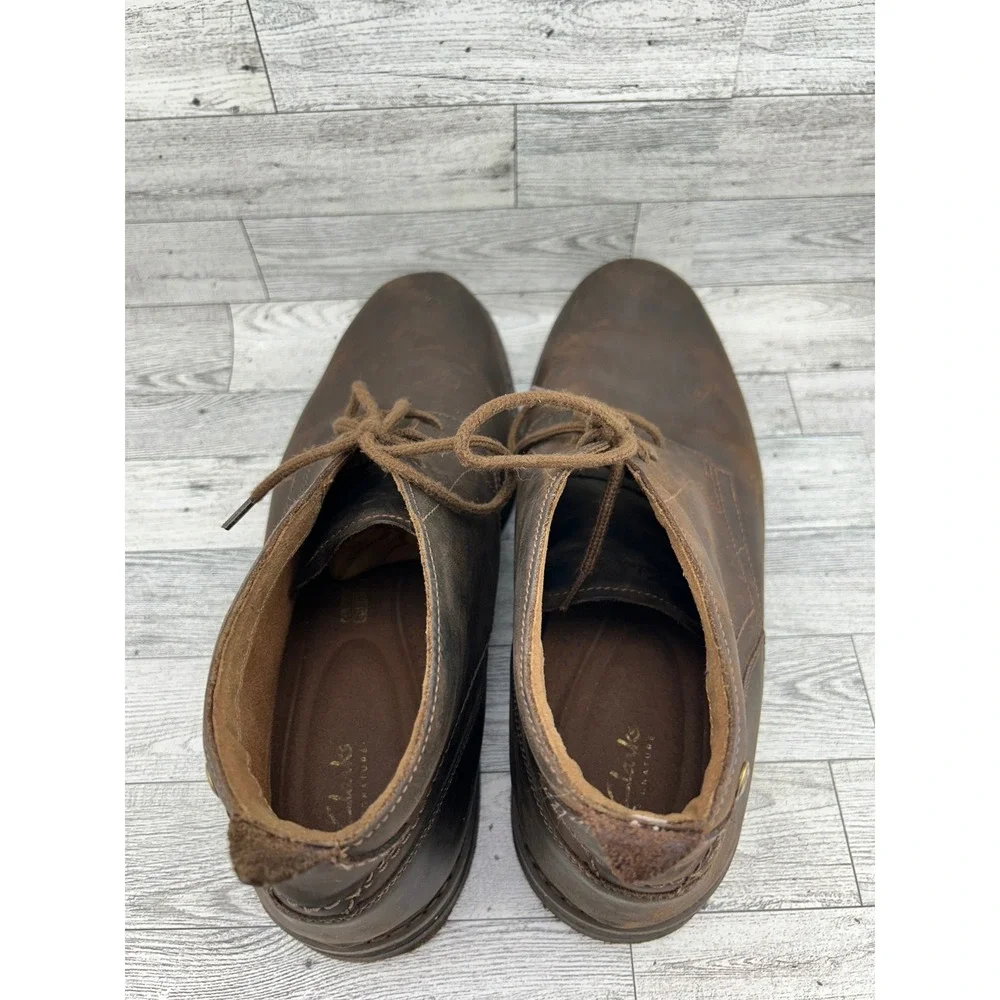 Clarks signature chukka
