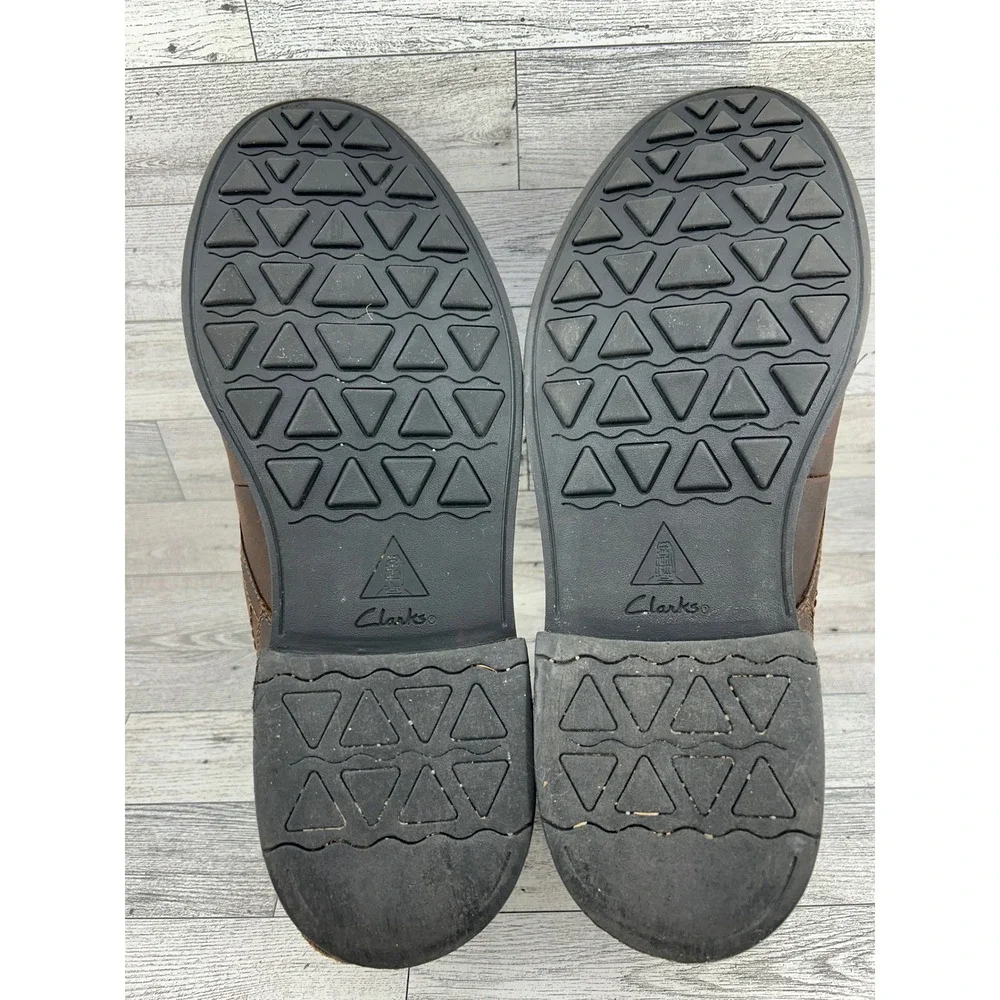 Clarks signature chukka