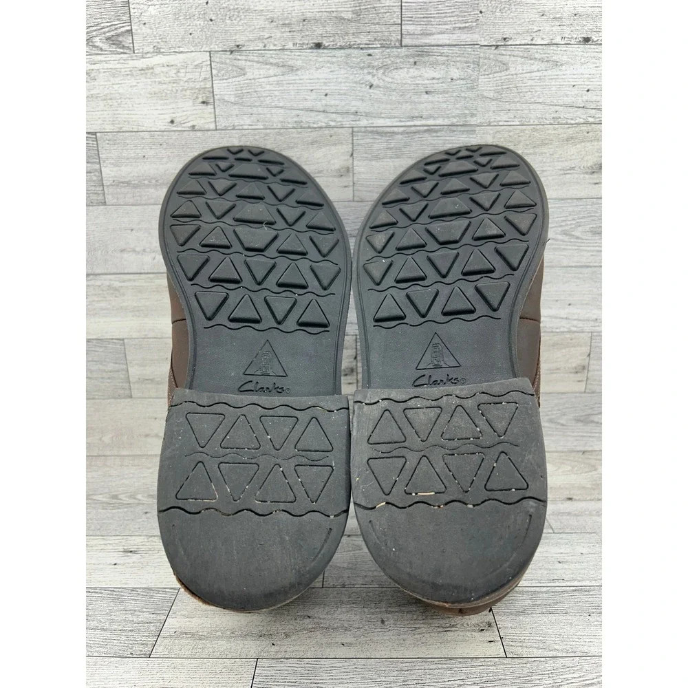 Clarks signature chukka
