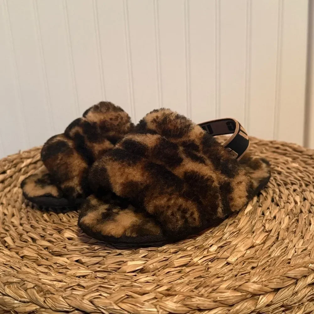 UGG Kids Animal Print Fluffy Slippers - 10 - Good Condition