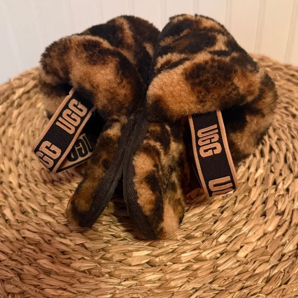UGG Kids Animal Print Fluffy Slippers - 10 - Good Condition