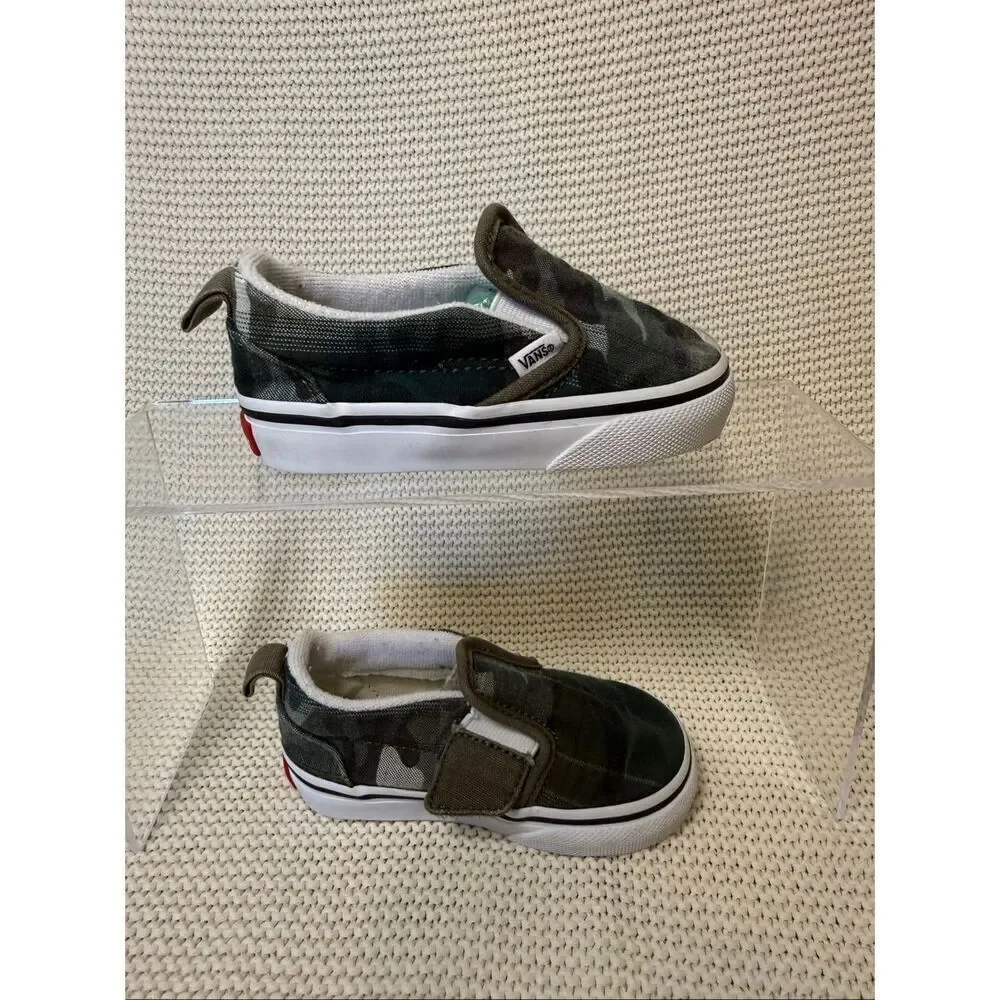 Vans slip sneakers