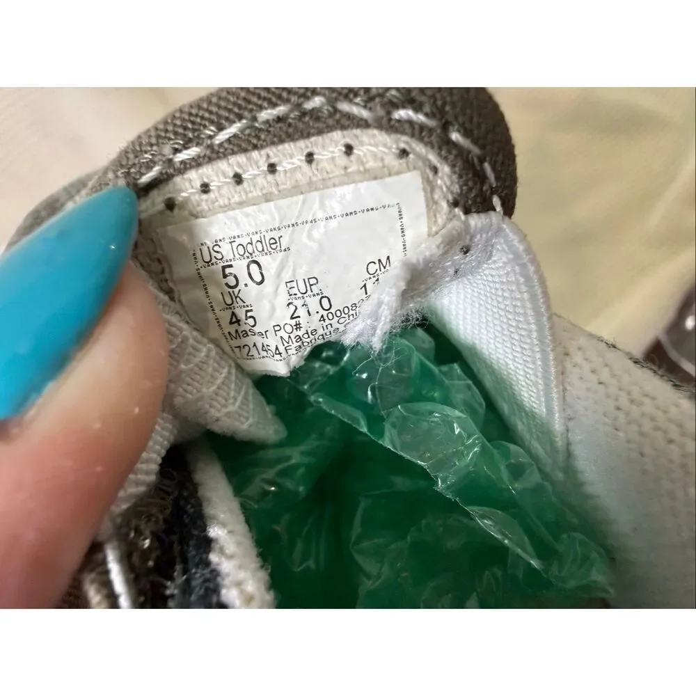 Vans slip sneakers