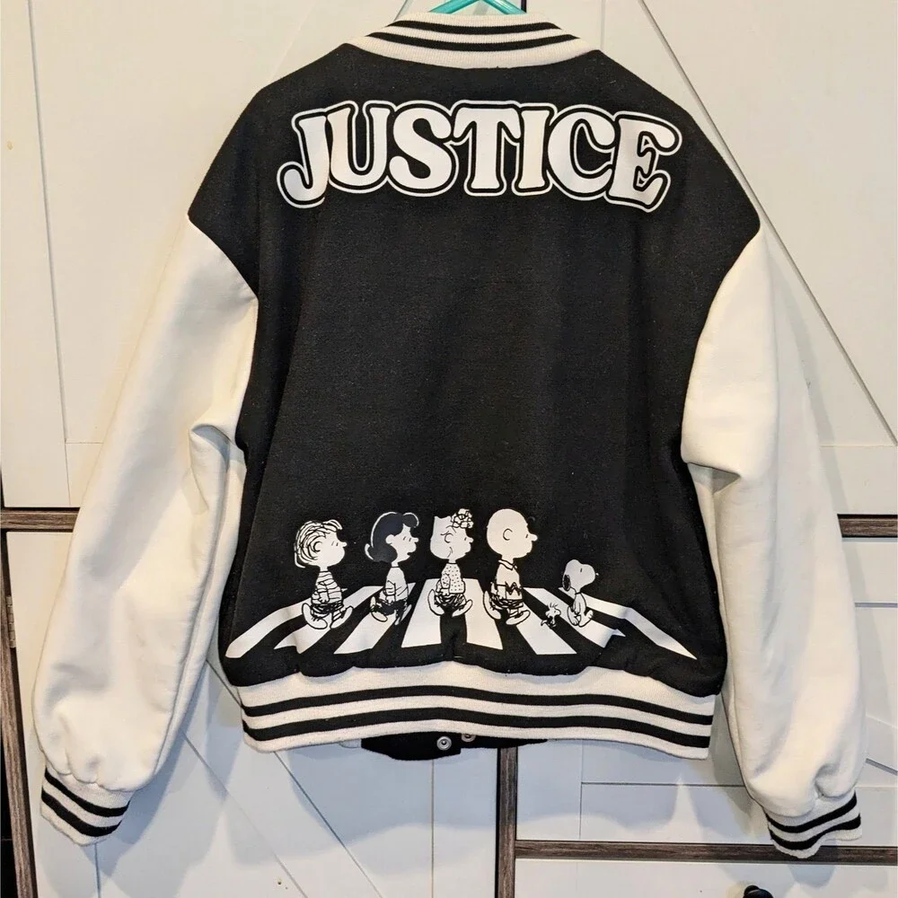 Justice peanuts snoopy