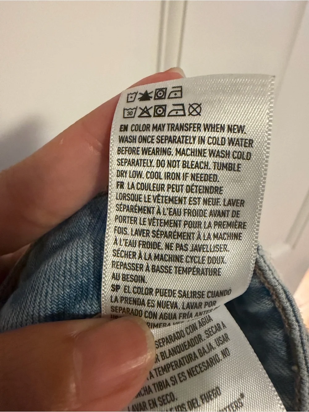 American Eagle Outfitters first photo