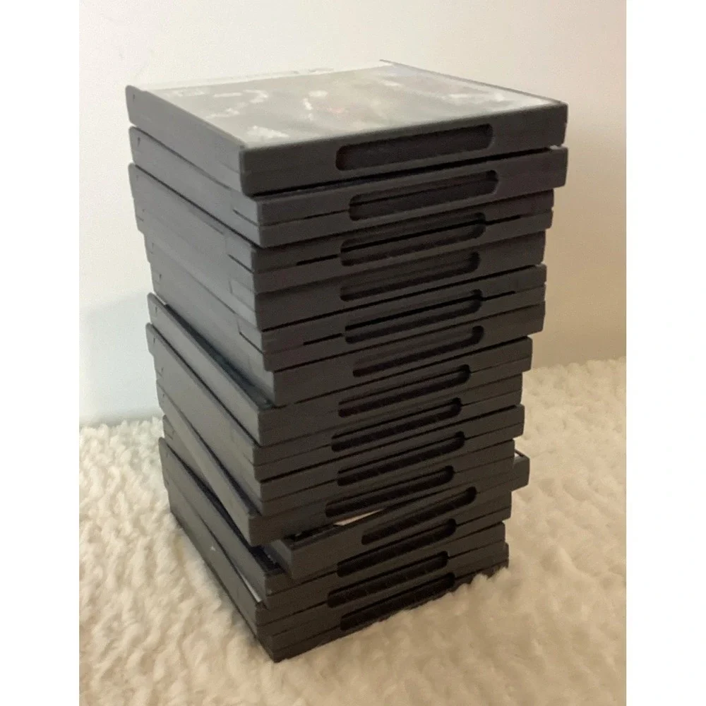 Lot of 14 NINTENDO DS Cases & Manuals Only - NO GAMES Lego Duty Dogs Star Wars +