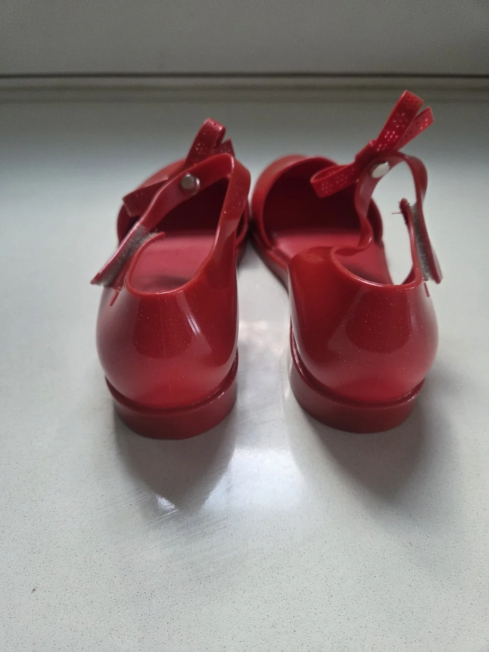 Mini Melissa shiny red