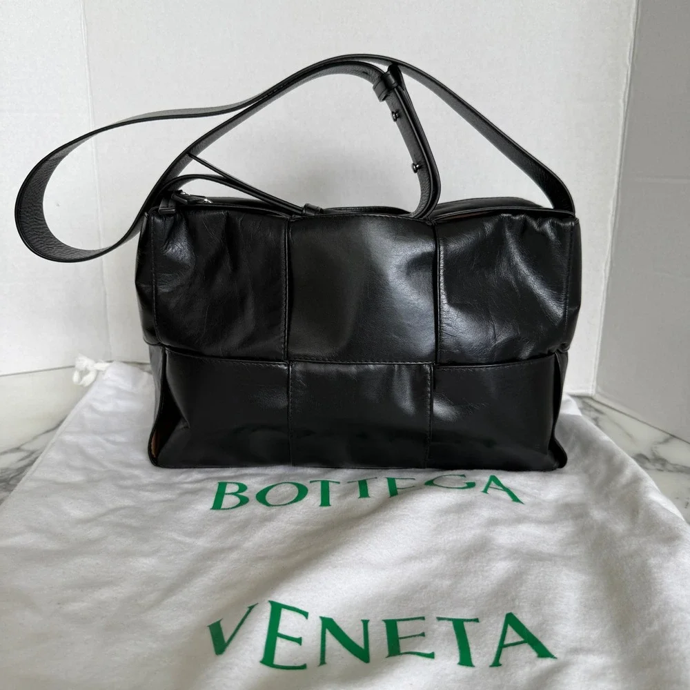Bottega Veneta Black Intrecciato Leather Arco Camera Shoulder Bag 731165