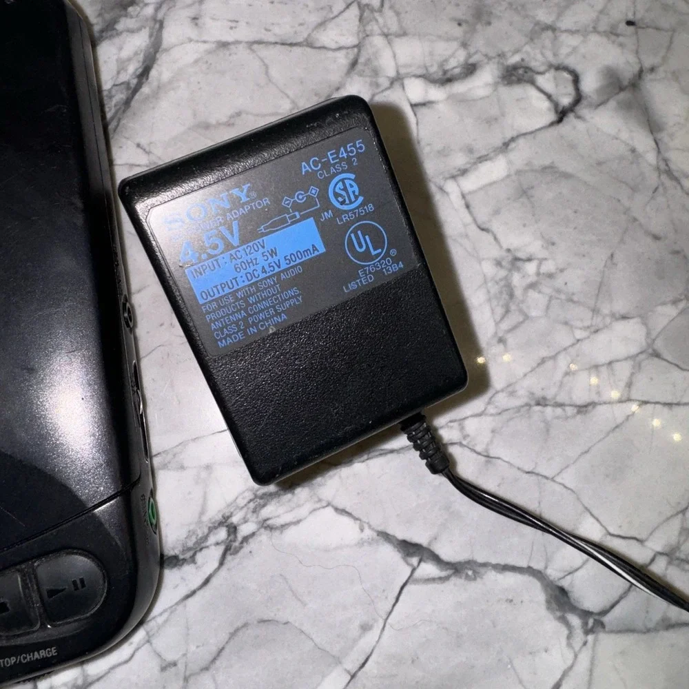 Vintage 1993 Sony Discman CD Compact Player D-125 For Parts Or Repair