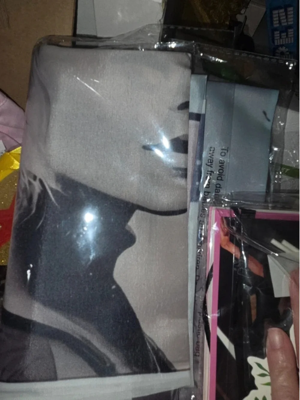 Taylor Swift backdrop cupcake