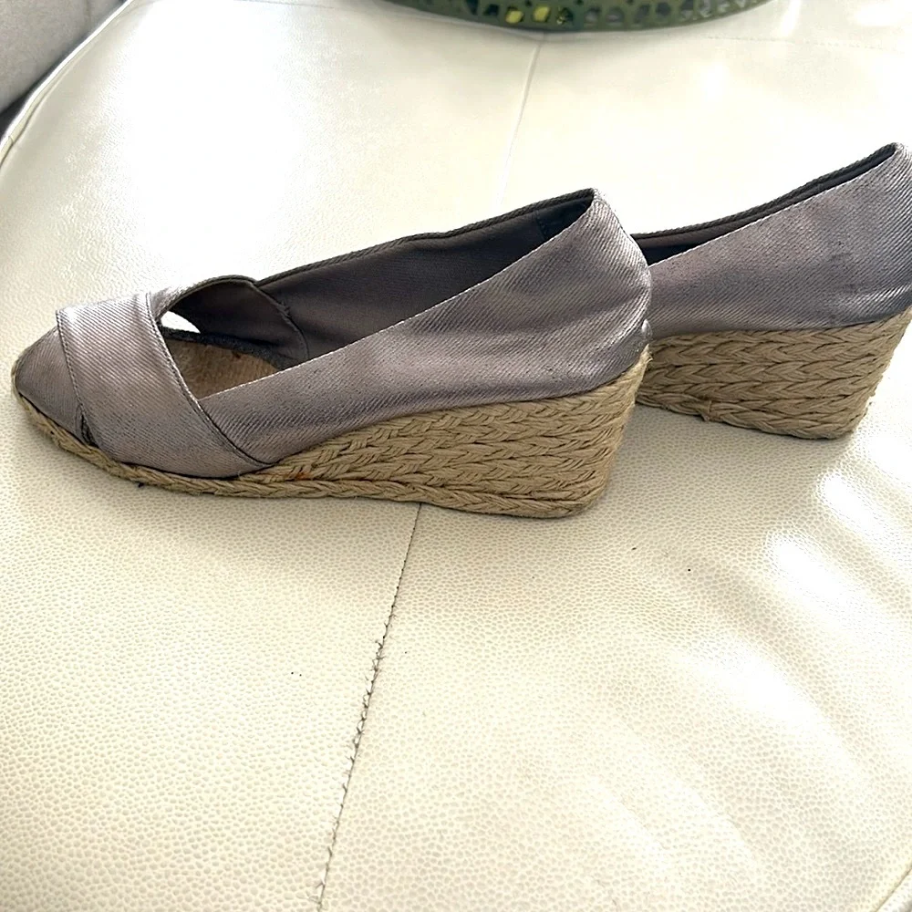 Ralph Lauren Cecilia Metallic Peep Toe Espadrille 7.5 Wedges Stacked Heel Preppy