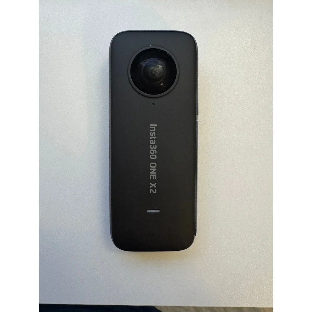 Insta360 ONE X2 360 Camera Pocket Size Action Cam‎ Waterproof 2 extra batteries