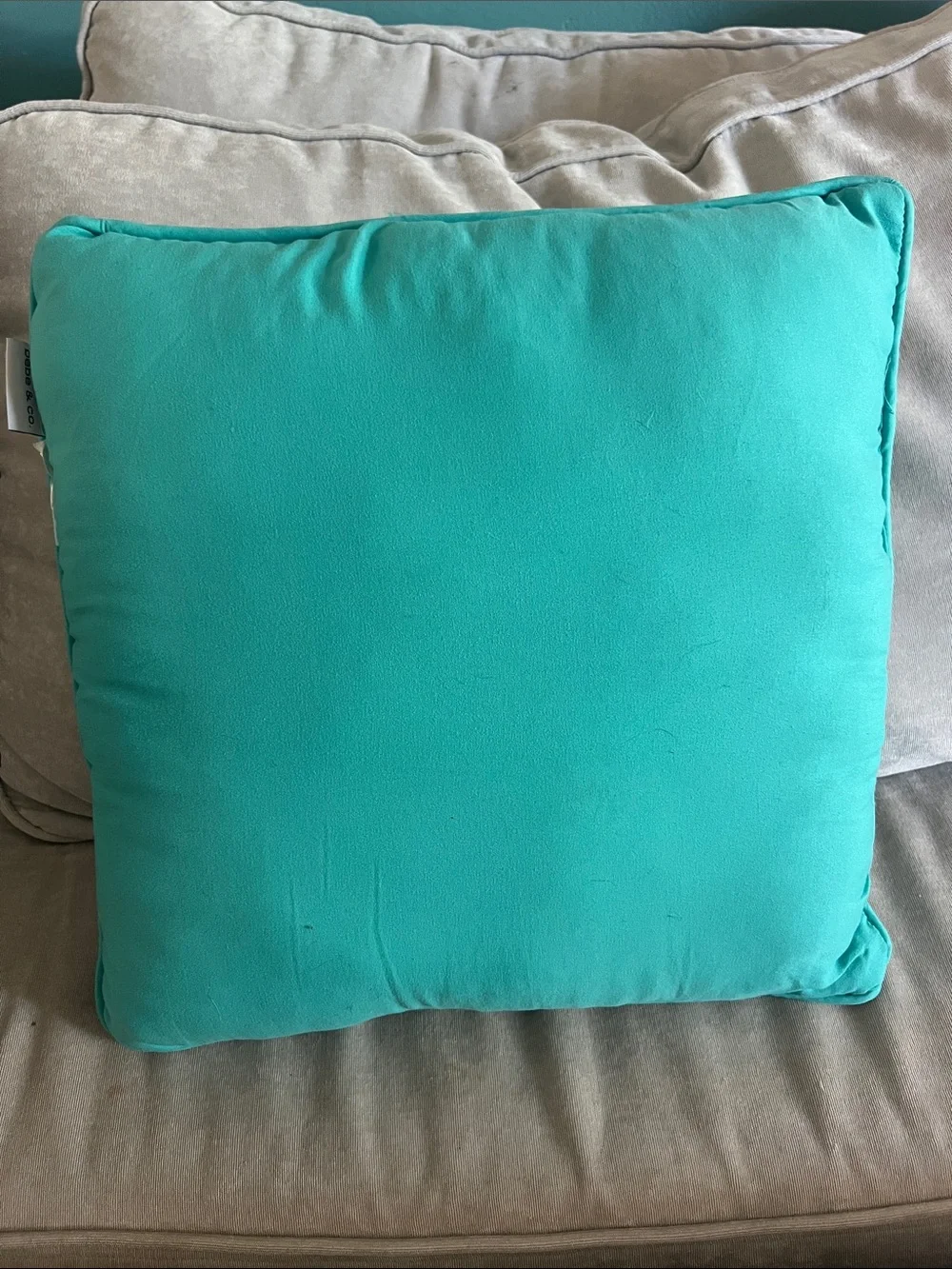 N/A bright turquoise