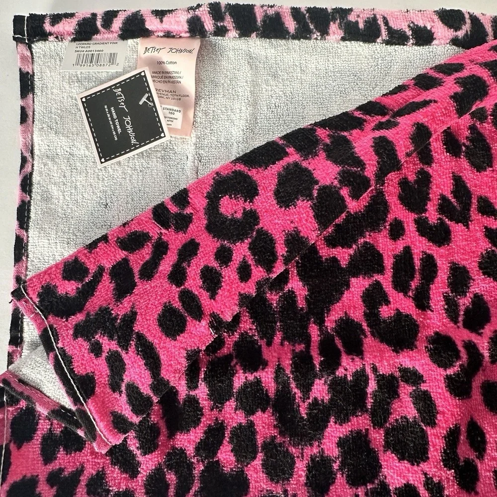 Betsey Johnson Pink‎ Leopard Gradient Hand Towel 16x26 Cotton Bathroom NWT