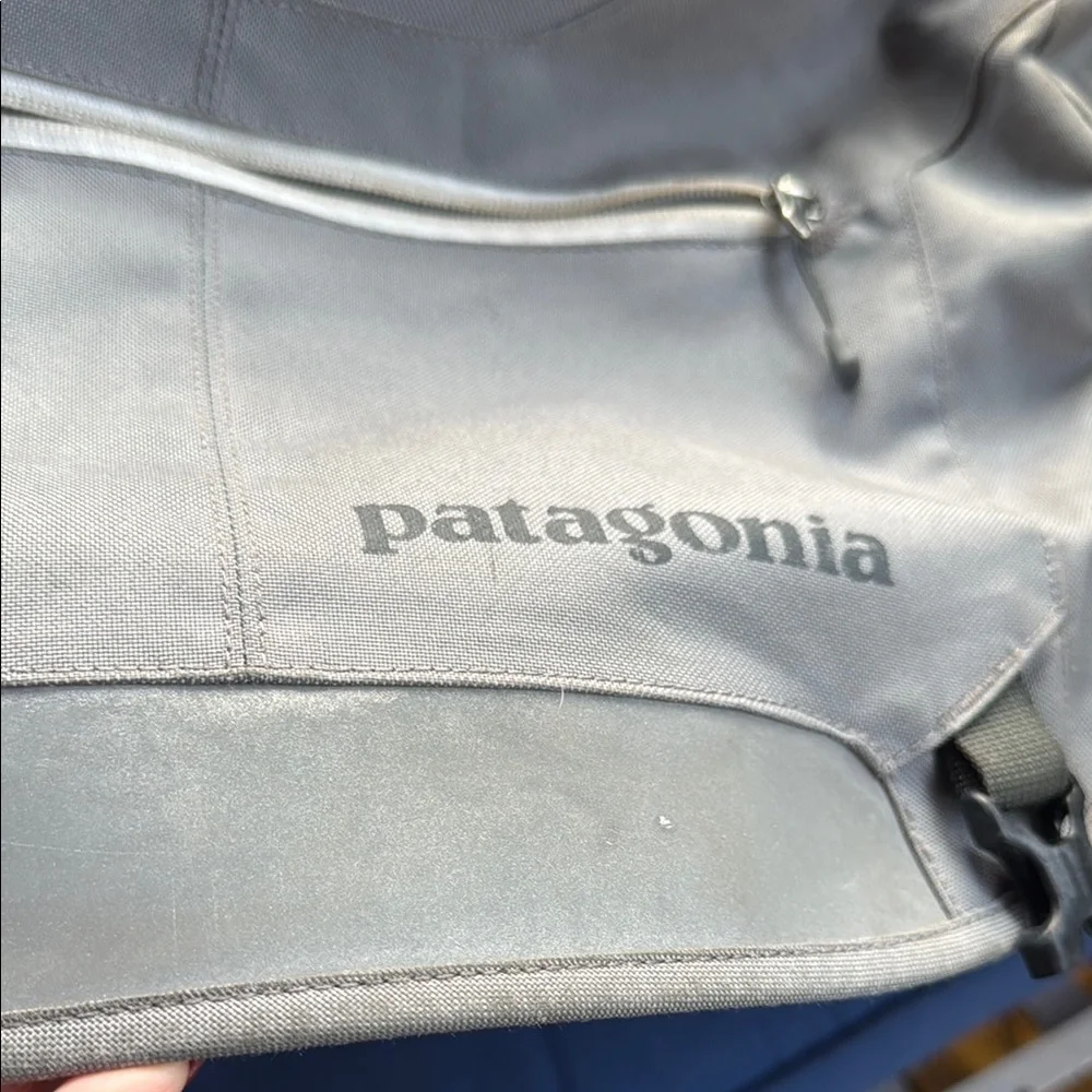 Patagonia gray messenger