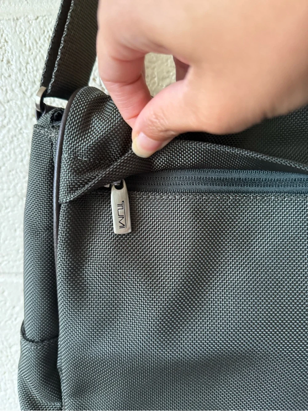 Tumi messenger bag