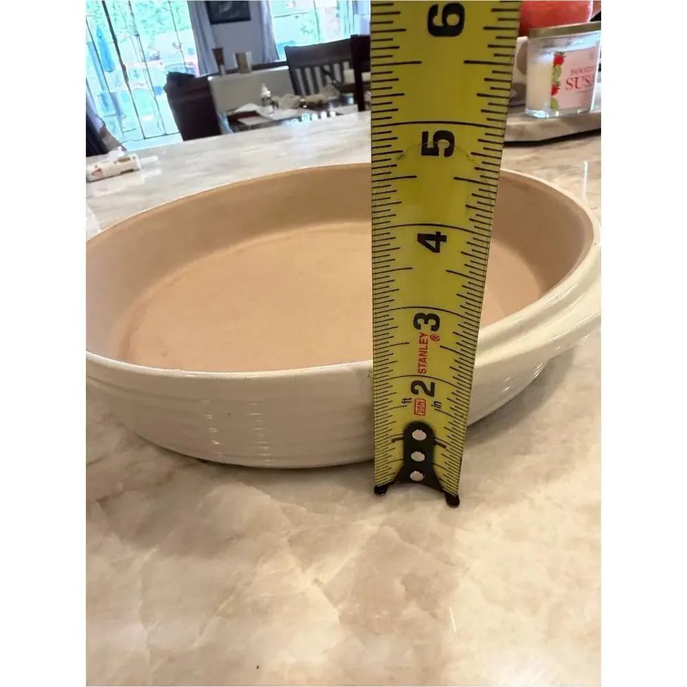 Large 11” round pampered chef stoneware baker cream enamel