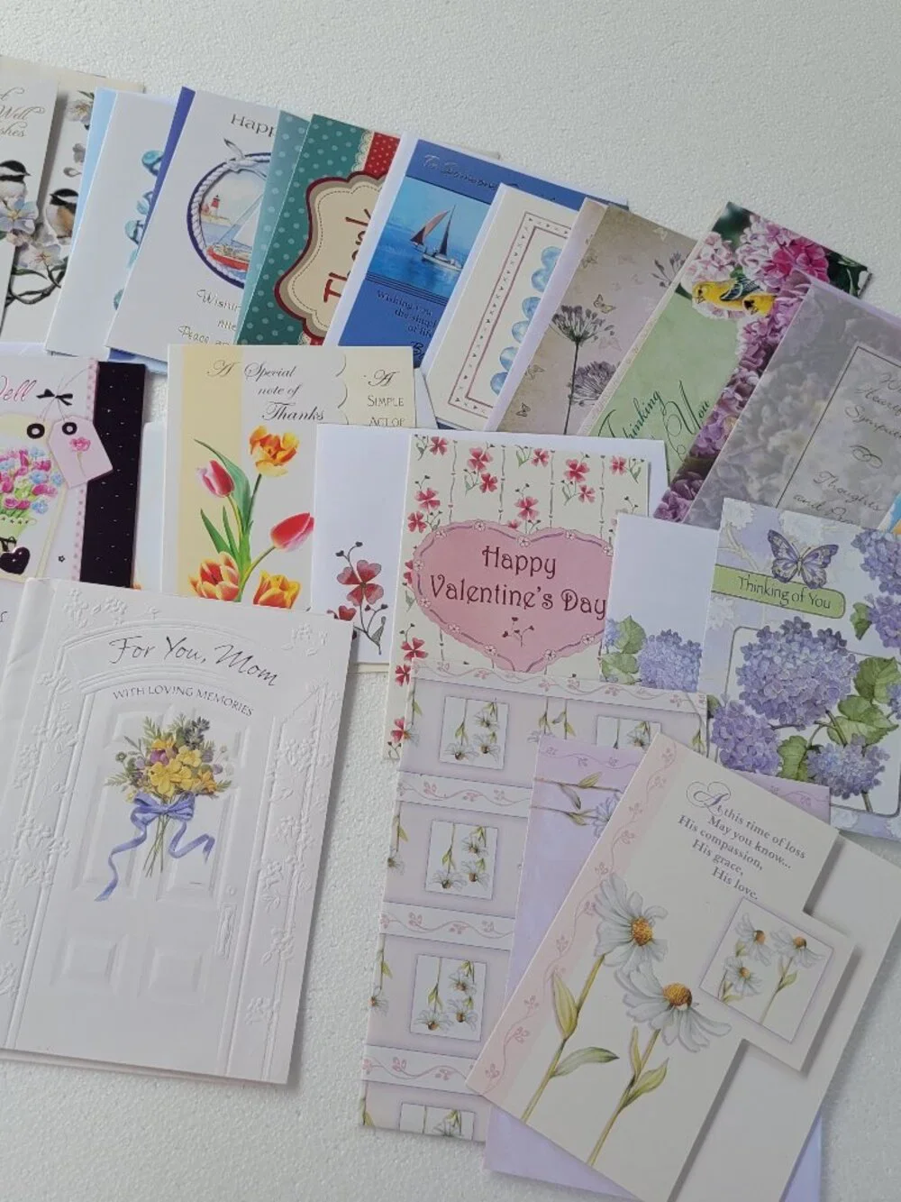 Deluxe Stationery Gift Box w/ Dividers 47 Greeting Cards Wrapping Paper 3 Bags