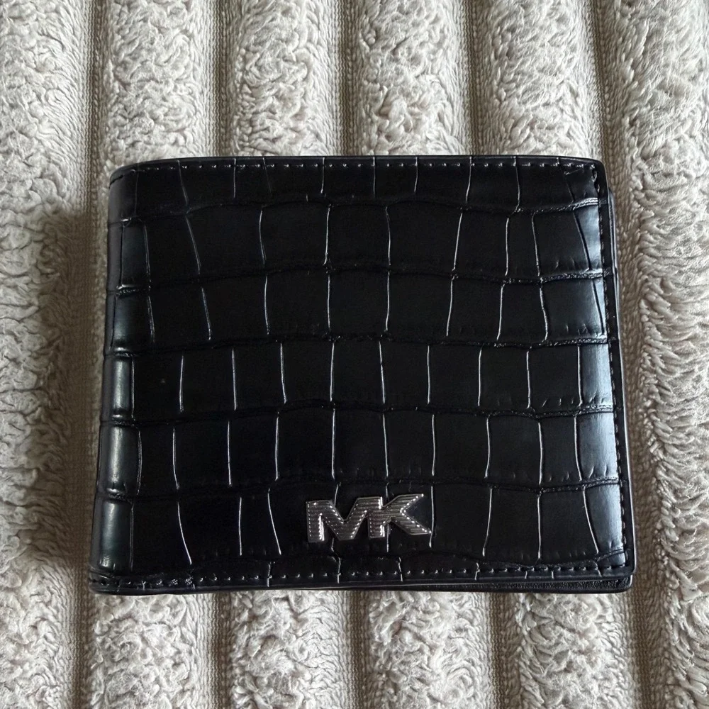 Michael‎ Kors Mens Black Croc Embossed Leather Bifold Wallet Silver MK Logo